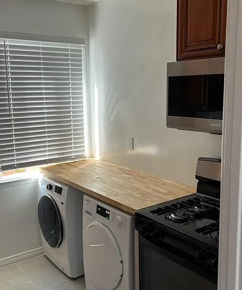 1111 Pico Blvd #C — Photo 2