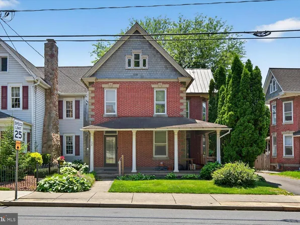 220 Front St, Lititz, PA 17543