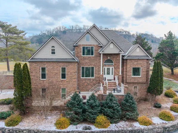 205 Links Ct, Tazewell, TN 37879