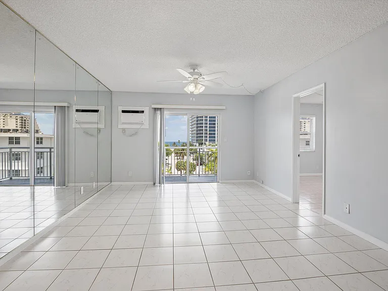 720 Orton Ave #607 — Photo 6