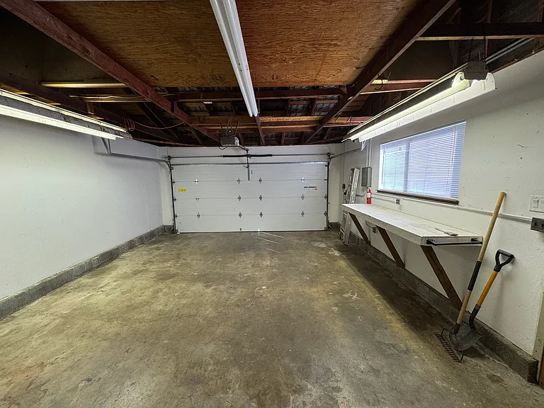 7860 Hill Rd — Photo 20