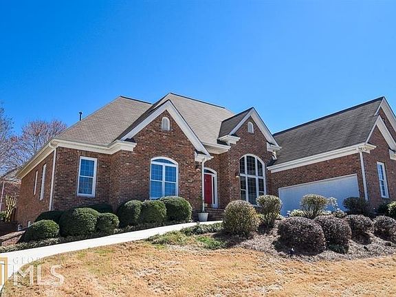 2nd image of 1000 Hillside Pine Dr