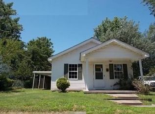 418 E Gladys St, Sikeston, MO 63801