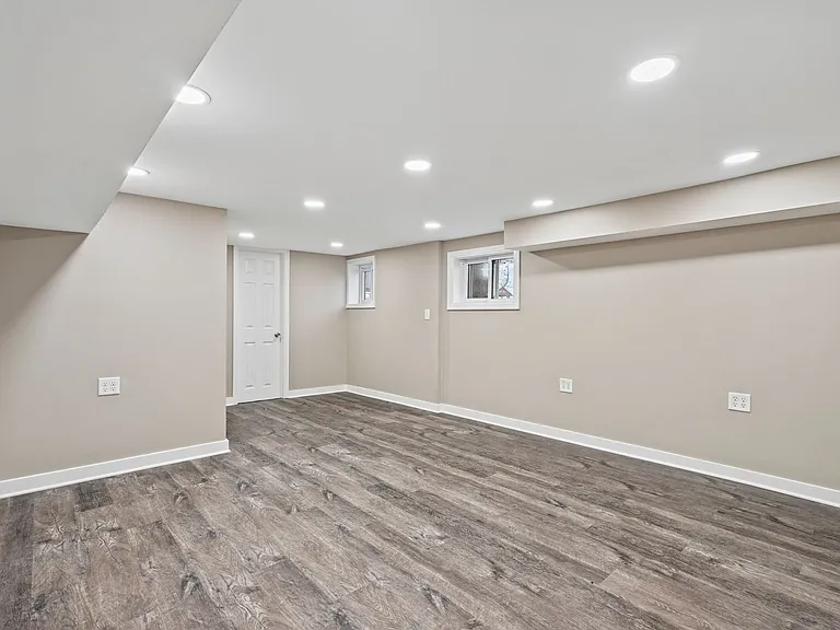 2215 Lehigh St — Photo 25