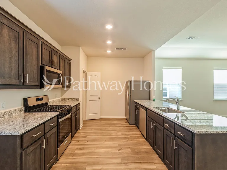 10805 Copper Hills Ln — Photo 5