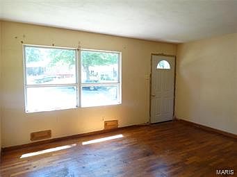 4th image of 1524 Elfrink St