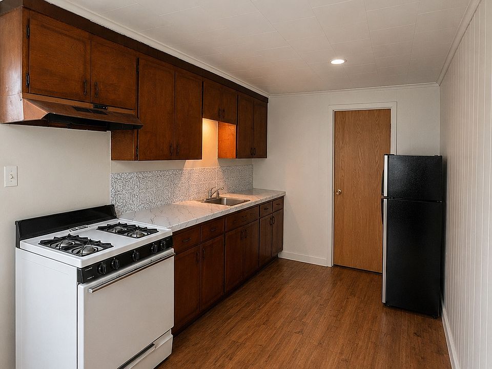 1st image of 108 Washington St #0