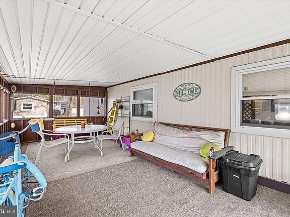 5th image of 35469 Joann Dr