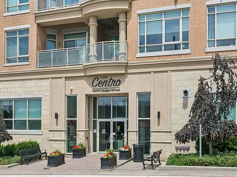 15277 Yonge St #11 — Photo 2