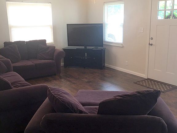 3rd image of 5136 Pensacola Blvd