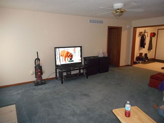 4th image of 725 E Pennsylvania Ave