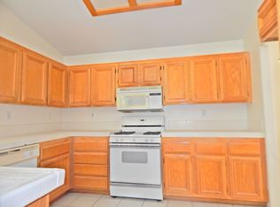 5800 Canoe Ct, Bakersfield, CA 93312