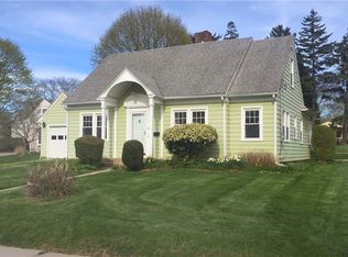 68 Westminster St, Westerly, RI 02891