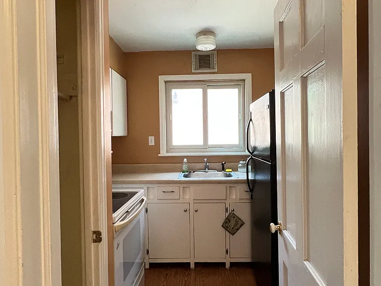 826 Robertson St #1 — Photo 10