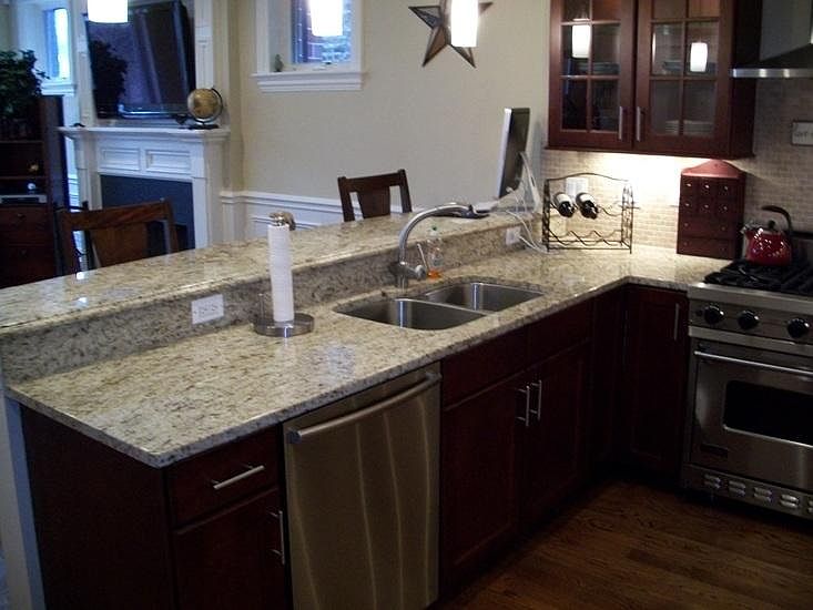 2nd image of 3421 N Seminary Ave APT 2