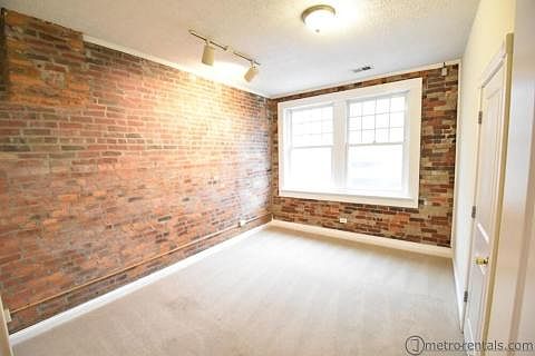 5th image of 634 N High St #634
