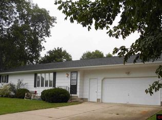 426 2nd St SW, Winnebago, MN 56098