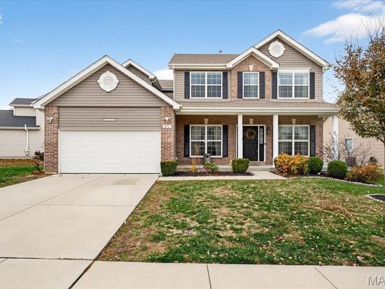 211 Turning Mill Dr, Wentzville, MO 63385