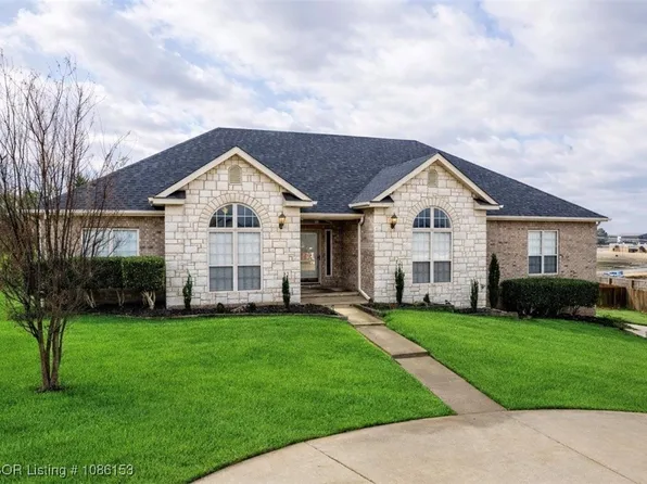 2028 W Breckenridge Ave, Sallisaw, OK 74955