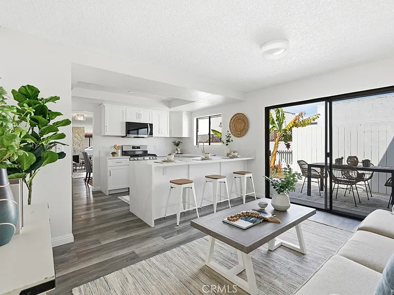 24420 Alliene Ave #3 — Photo 6
