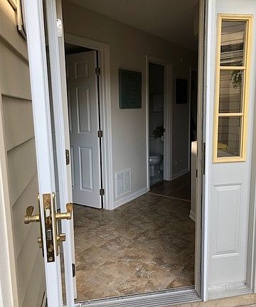 4th image of 306 Sheffield Dr