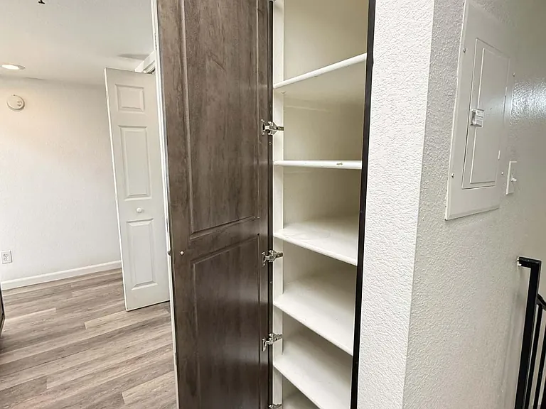 100 E Fillmore St #208 — Photo 15