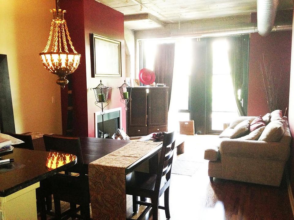 2nd image of 1071 W 15th St Unit 254