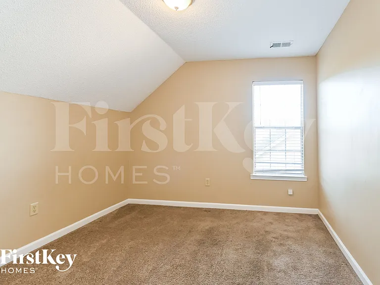 7382 Wendy Way — Photo 11