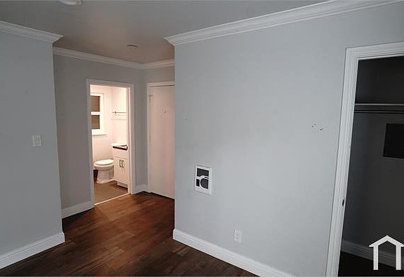 2nd image of 2912 14th Ave #107