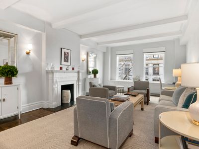 136 E 64th St APT 3B, Manhattan, NY, 10065