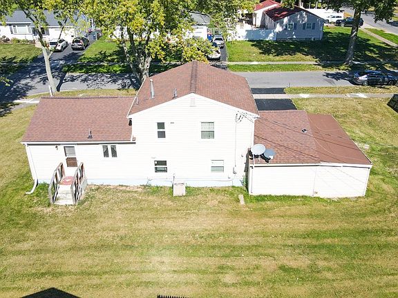 4th image of 268 Angelus Dr