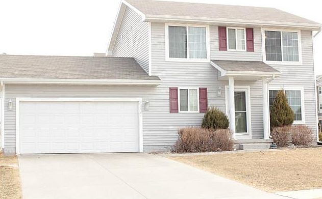 1st image of 4807 NE Hayes Dr