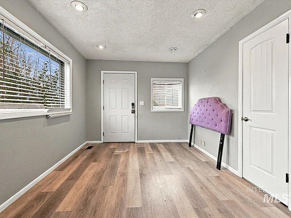 4th image of 4505 Ustick Rd
