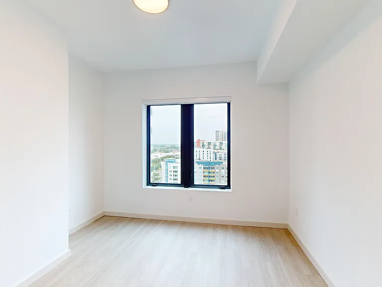 101 N Meridian — Photo 125