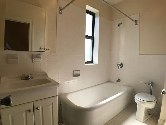 Rented by Sovereign Associates | media 16