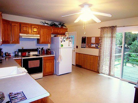Large Kitchen w/ Walk-Out