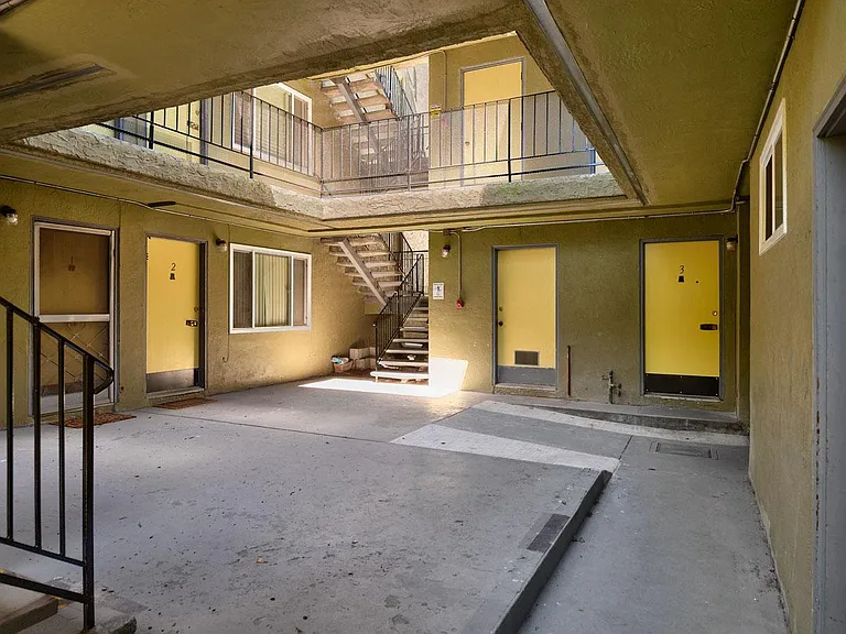 Ground Floor Plaza