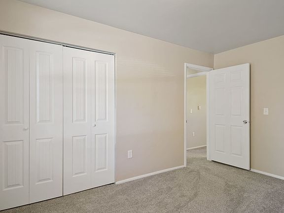 4th image of 710 N 8 W #15