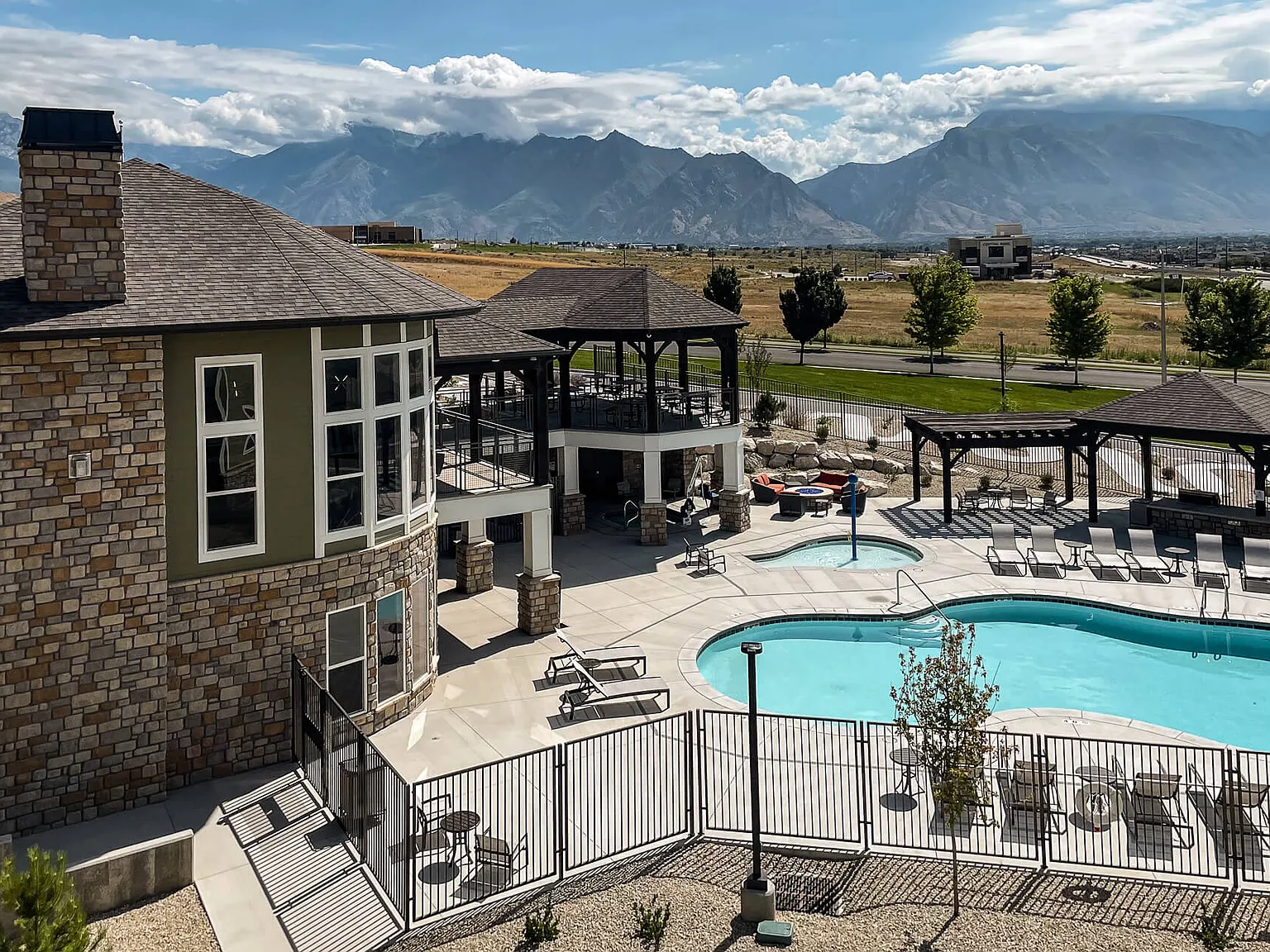 The Vue at Traverse Ridge — Photo 2