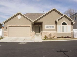 2011 E Diamond Hills Ln, Holladay, UT 84121