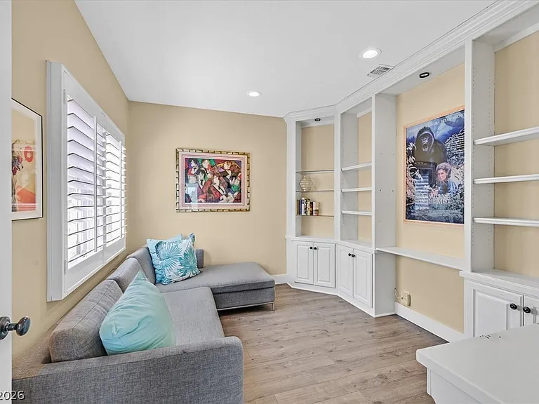 8161 Round Hills Cir — Photo 19