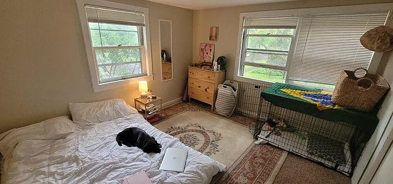 308 E Oregon St #1/2 — Photo 2