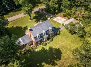 670 River Rd, West Point, VA 23181