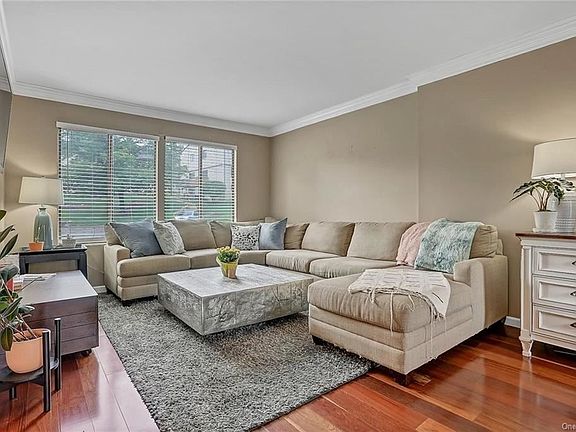 5th image of 461 Country Club Ln