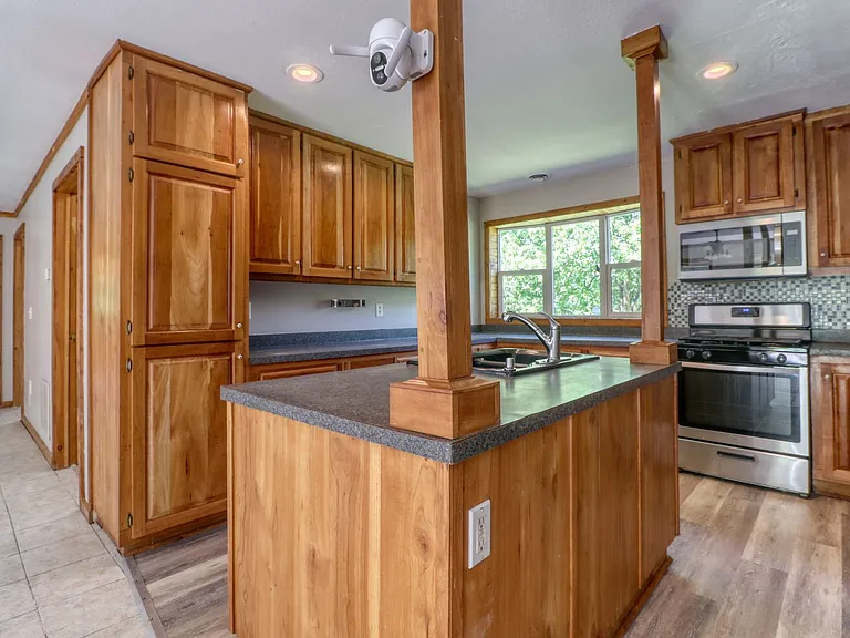 10066 Point Rock Rd — Photo 14