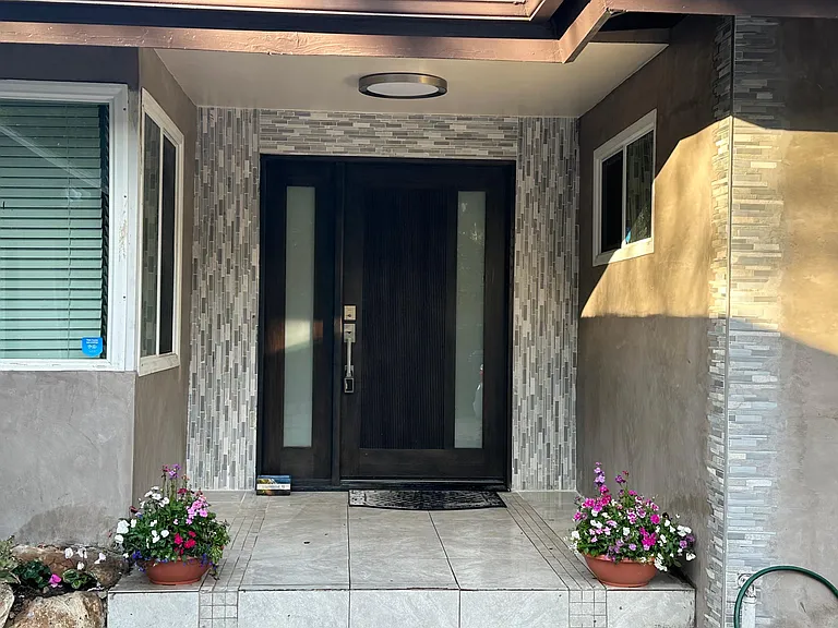 15701 Royal Ridge Rd — Photo 36