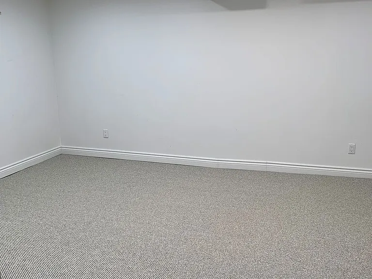 106 Burgess Cres — Photo 15