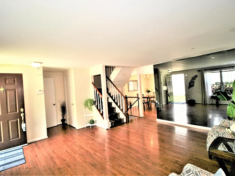 10602 Tuppence Ct — Photo 3