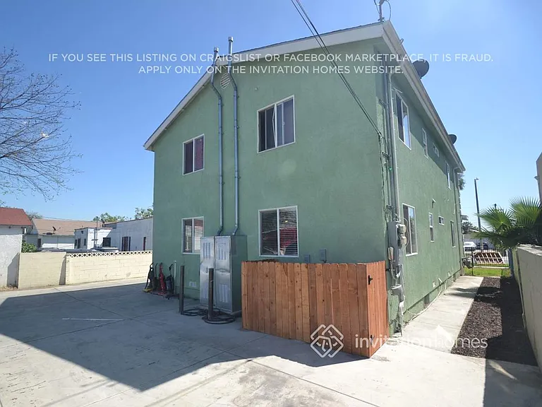 1355 W 60th St — Photo 8