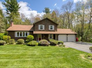 5 Castle Hill Rd, Westfield, MA 01085